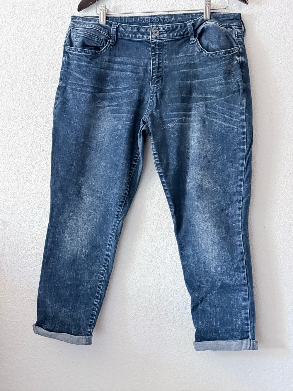 Arizona Jean Company Women’s Blue Slim Straight Jeans 0106